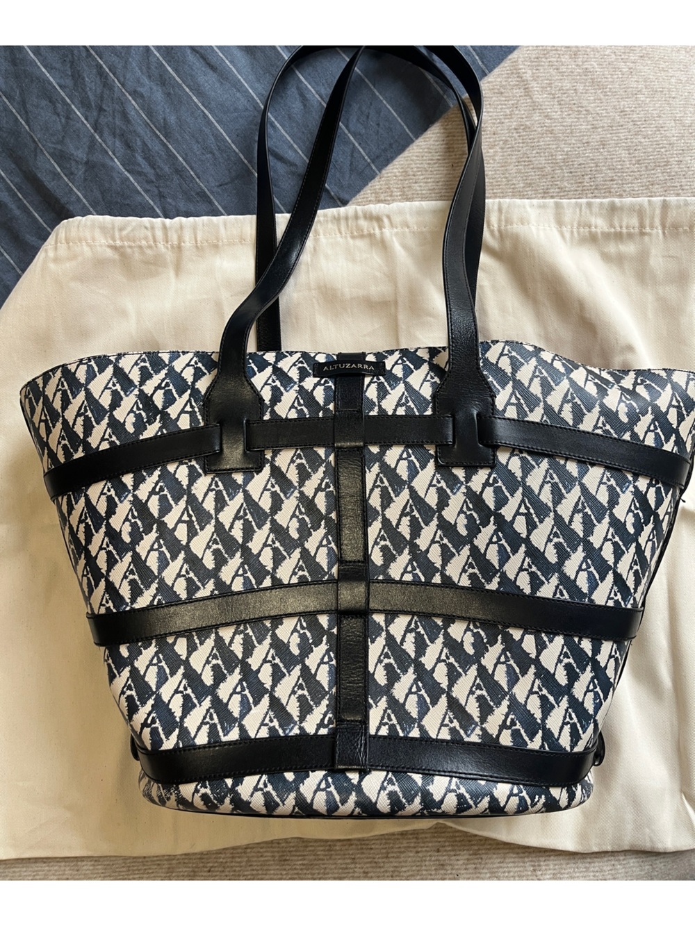 Altuzarra Navy and Cream Park Place Large Tote with Leather Straps - Picture 2 of 13